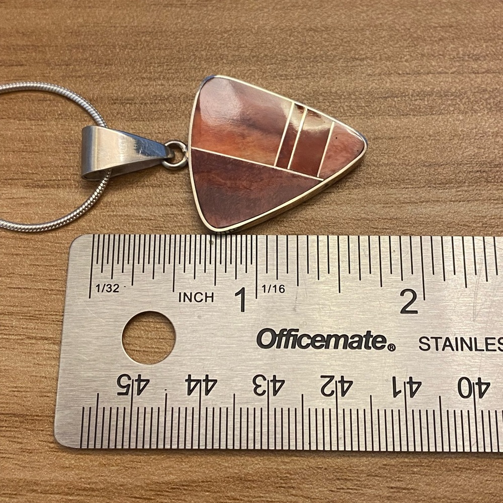 EUC Gorgeous orange spiny oyster inlay Sterling silver pendant by Harold Smith - Picture 6 of 8